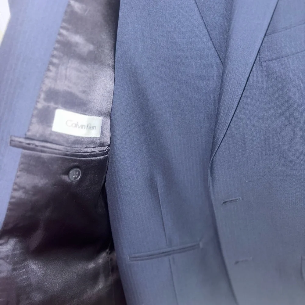 Men's Blue suit - Picture 3 of 6